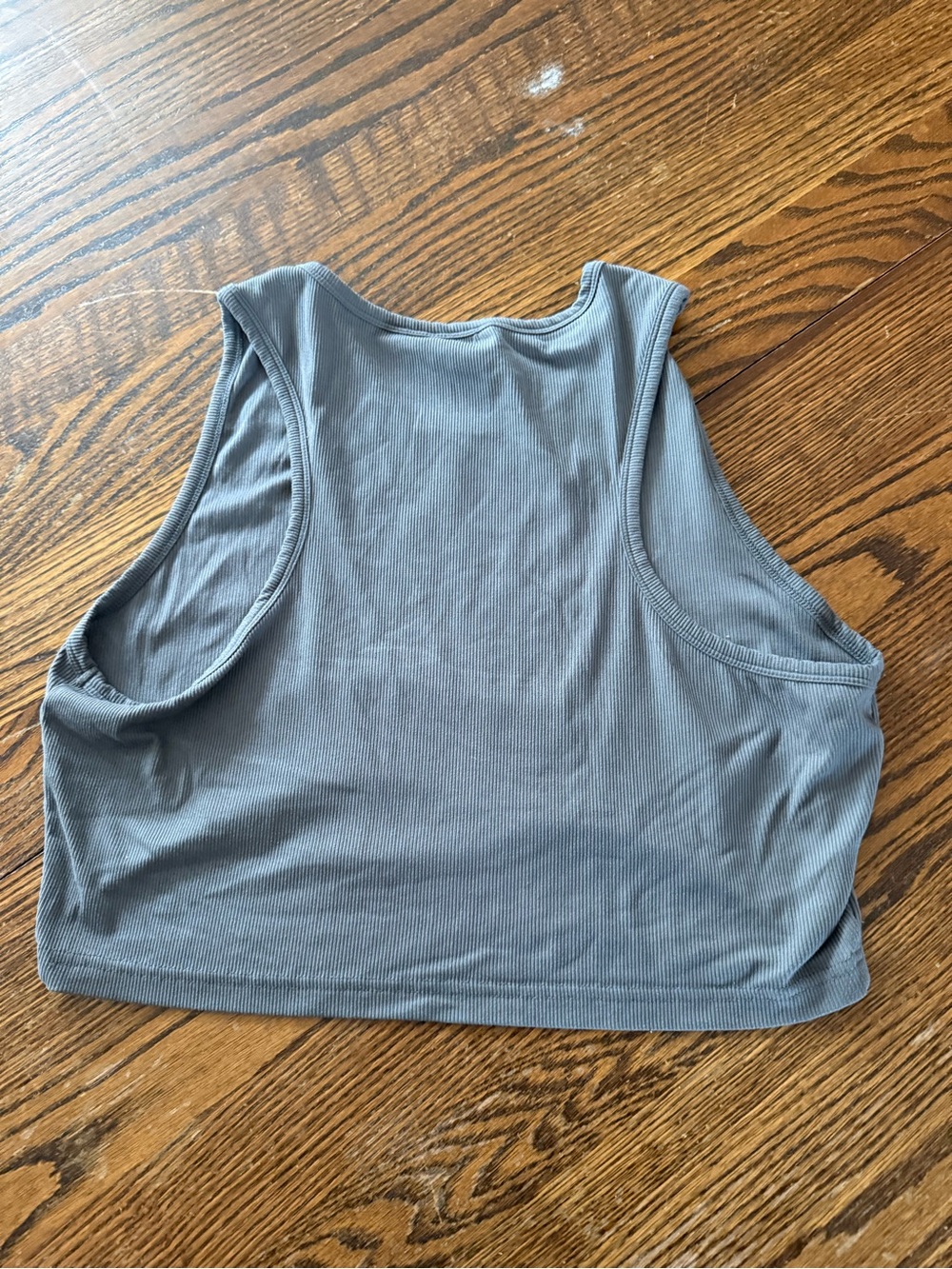 Versona Ribbed Crop Tank - Picture 5 of 5